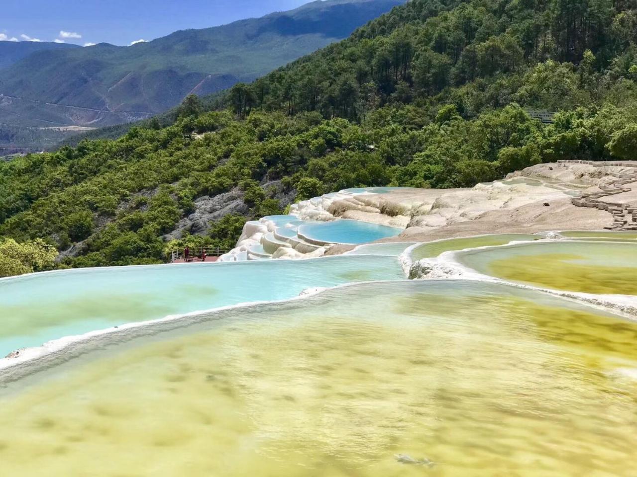 Tibet Guesthouse 虎跳峡卓玛客栈 Σάνγκρι-Λα Εξωτερικό φωτογραφία